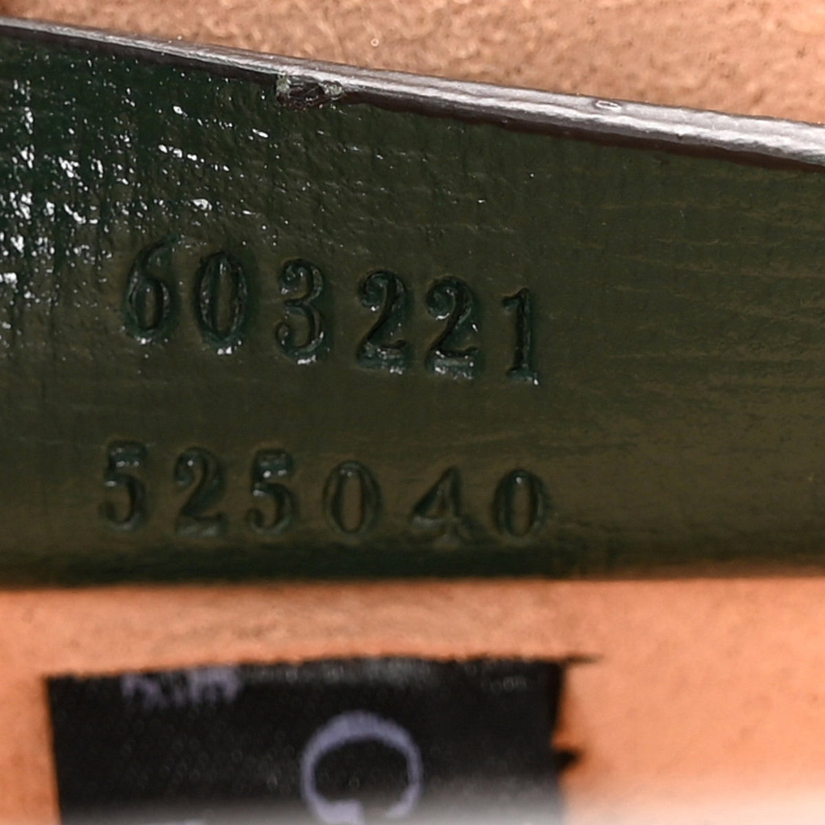 Azalea Calfskin Small Padlock Bamboo Shoulder Bag Vintage Green product image 7, provided for visual reference and product