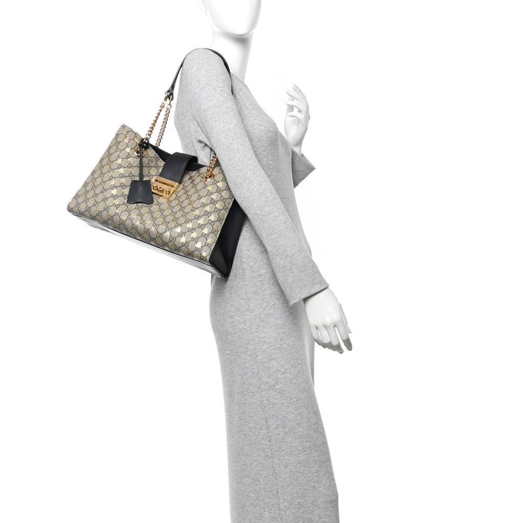 GG Supreme Monogram Bees Medium Padlock Tote Beige Oro Black product image 2, provided for visual reference and product