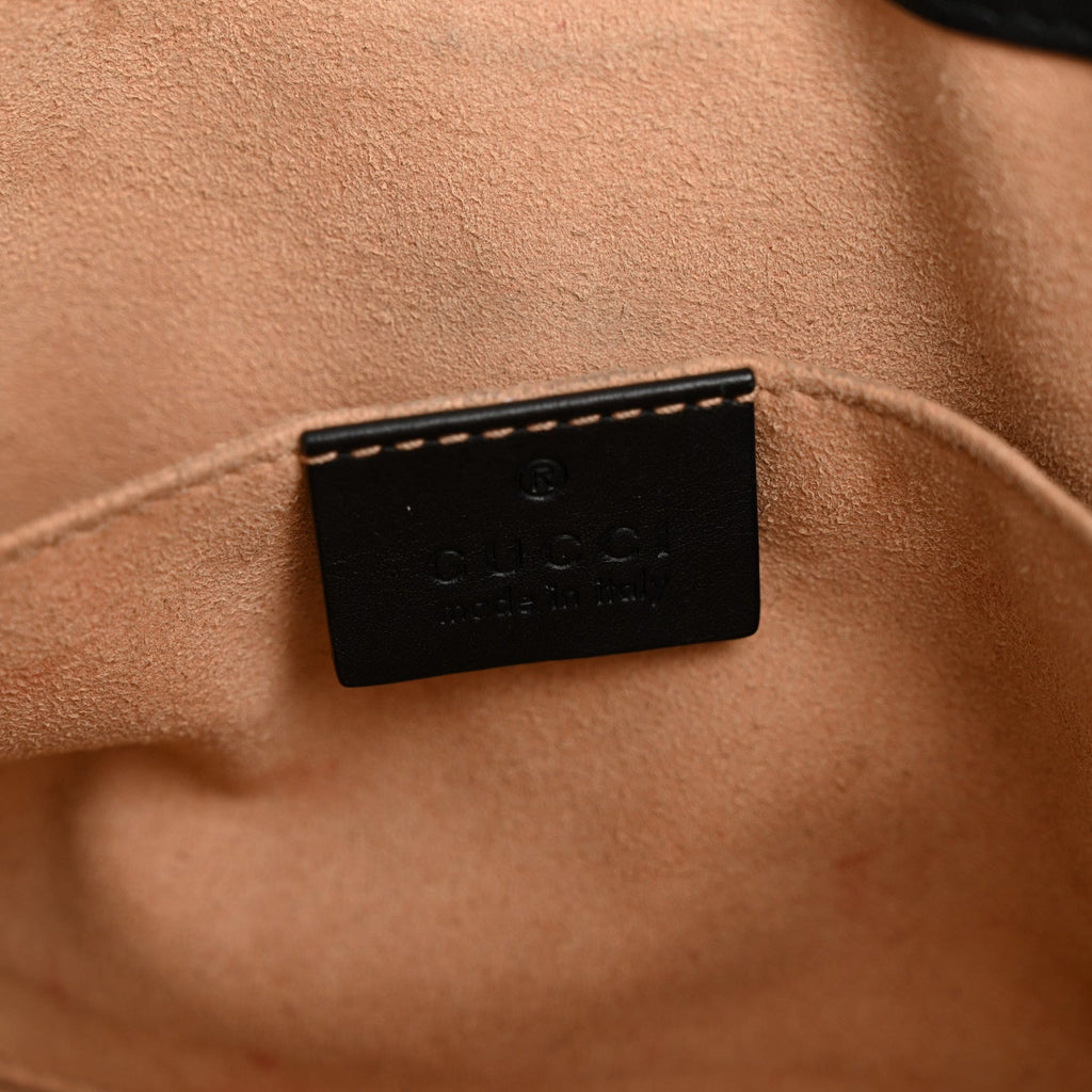 GG Supreme Monogram Bees Small Padlock Tote Beige Oro Black product image 6, provided for visual reference and product