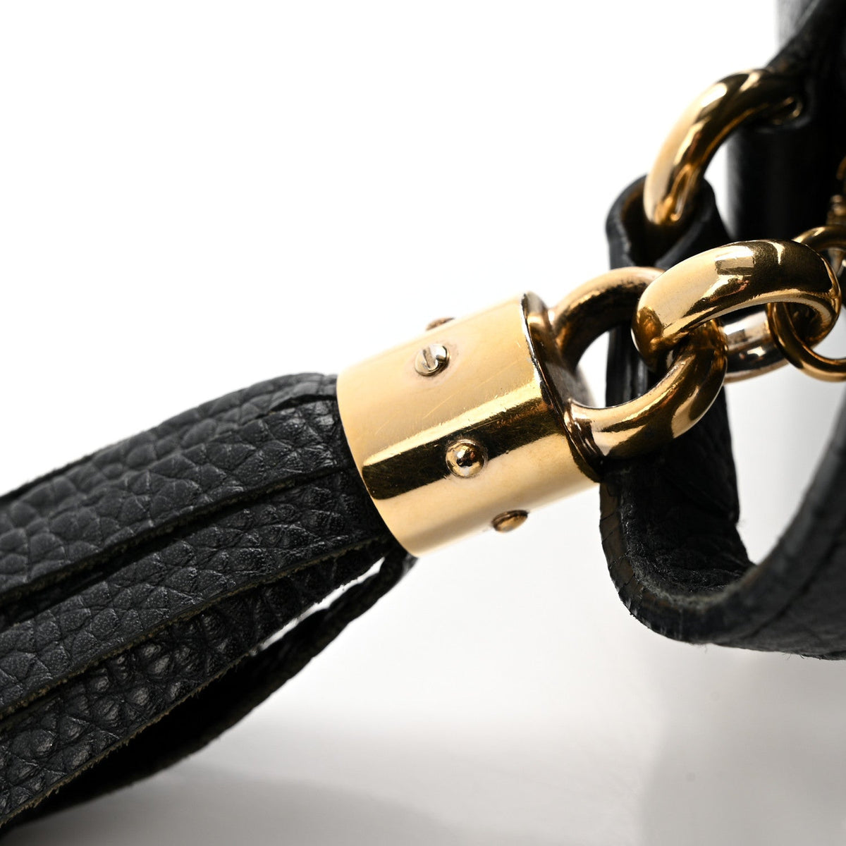 Pebbled Calfskin Small Soho Disco Bag Black product image 16, provided for visual reference and product detail review