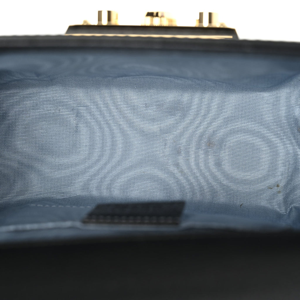 Grained Calfskin Bee Star Small Padlock Shoulder Bag Black product image 11, provided for visual reference and product
