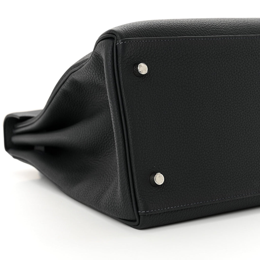 Togo Maxi Kelly Retourne 42 Caban product image 9, provided for visual reference and product detail review