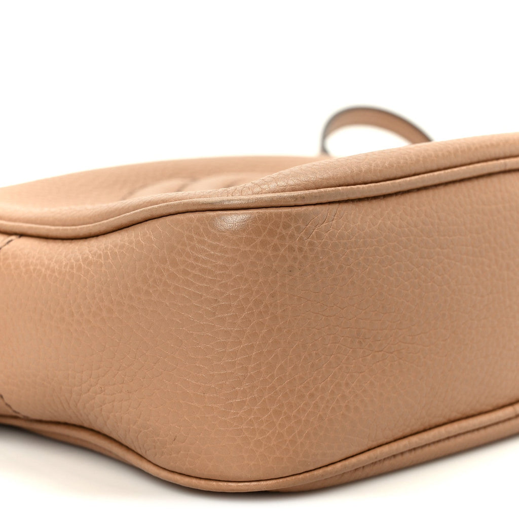 Pebbled Calfskin Small Soho Disco Bag Rose Beige product image 10, provided for visual reference and product detail review