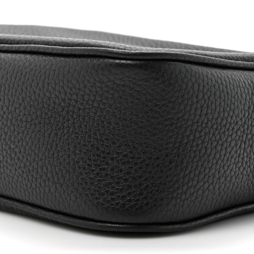 Pebbled Calfskin Small Soho Disco Bag Black product image 9, provided for visual reference and product detail review