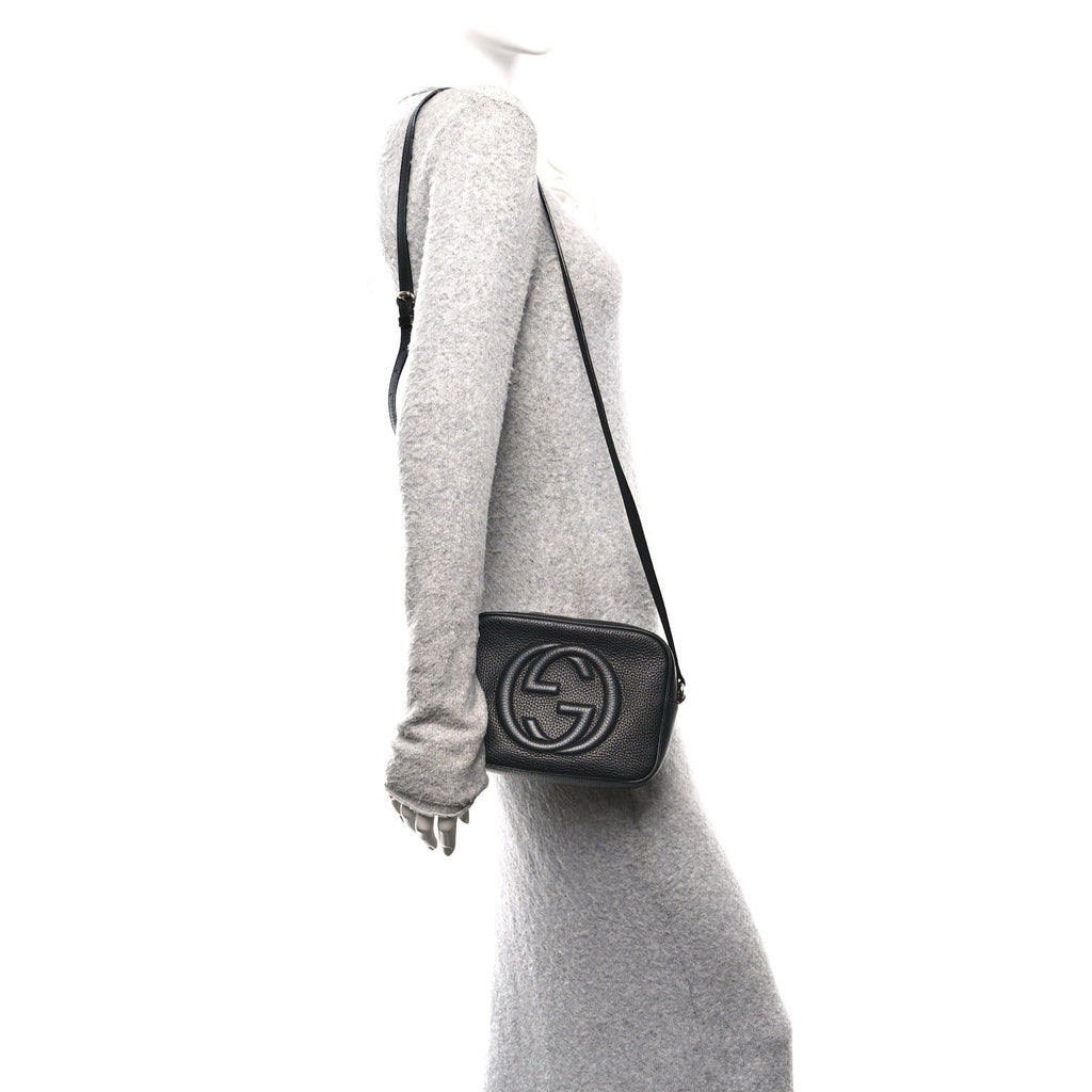 Pebbled Calfskin Small Soho Disco Bag Black product image 2, provided for visual reference and product detail review