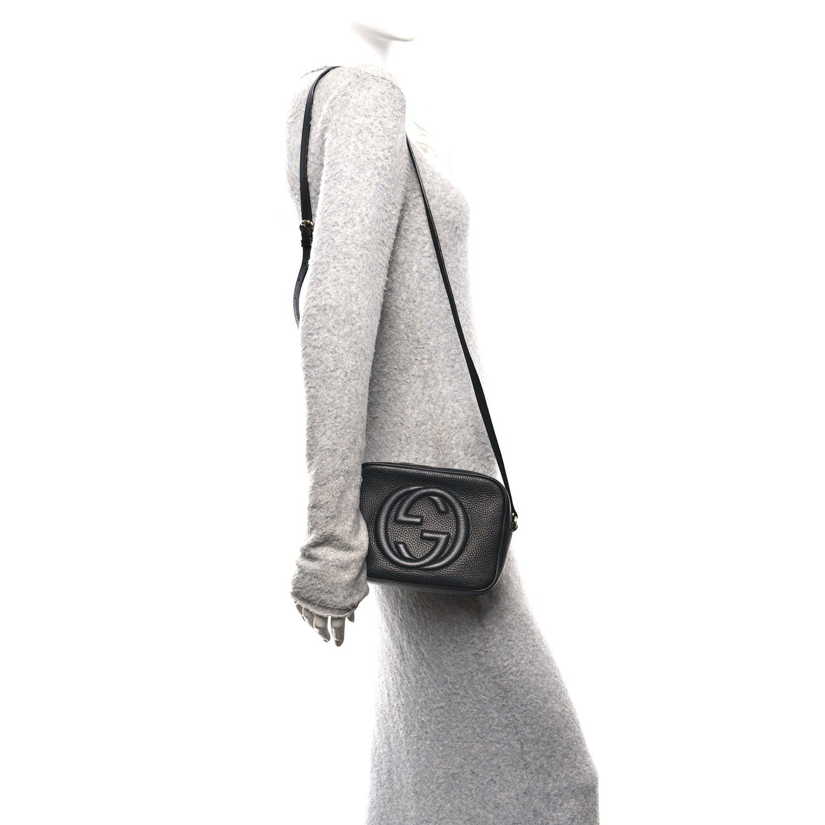 Pebbled Calfskin Small Soho Disco Bag Black product image 2, provided for visual reference and product detail review