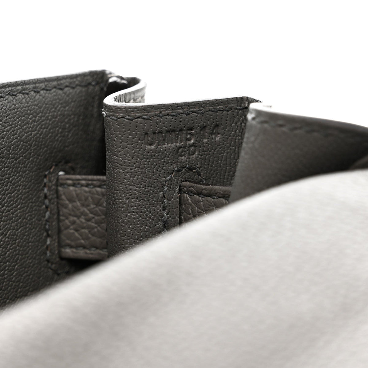 Togo Kelly Retourne 28 Gris Meyer product image 7, provided for visual reference and product detail review