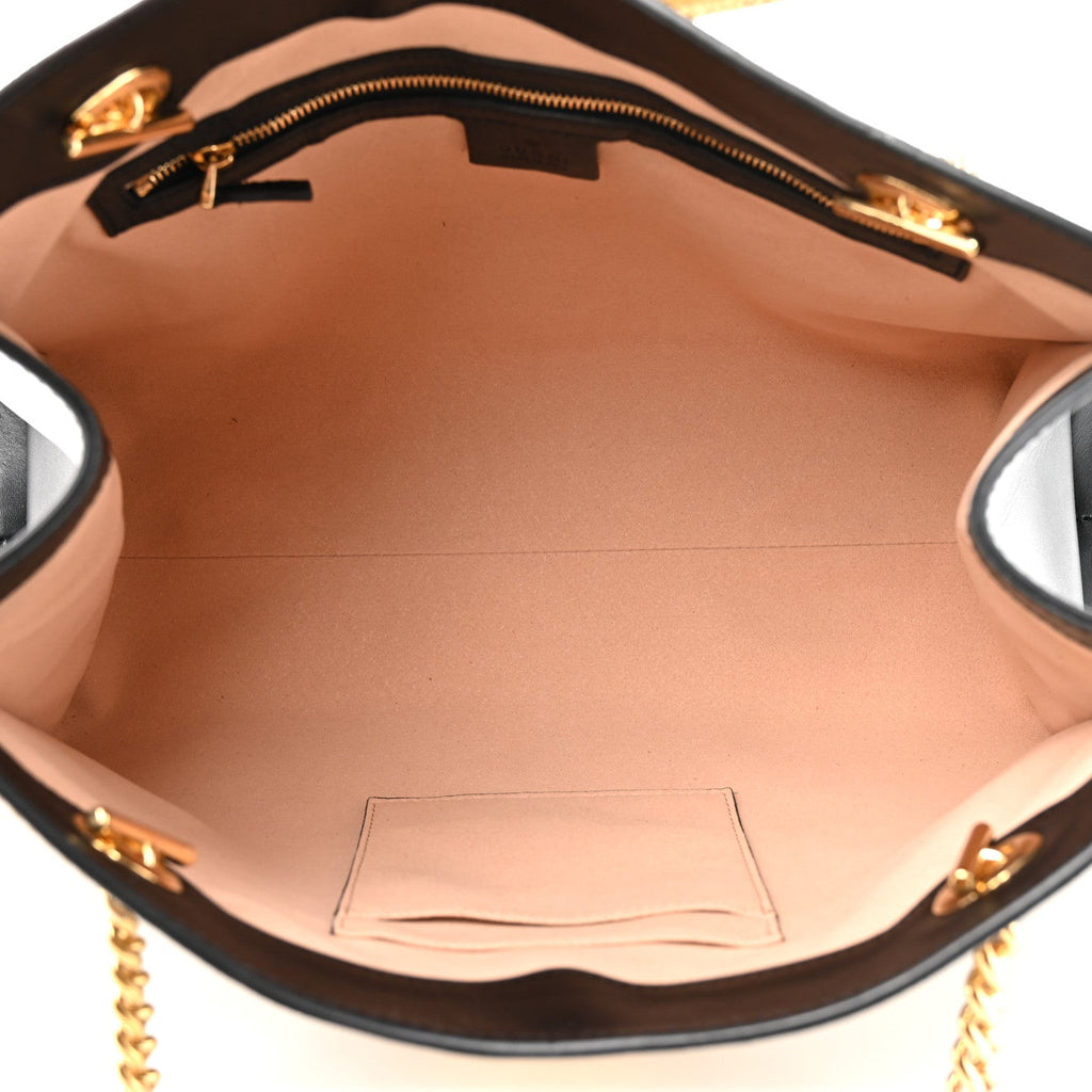 GG Supreme Monogram Bees Medium Padlock Tote Beige Oro Black product image 5, provided for visual reference and product