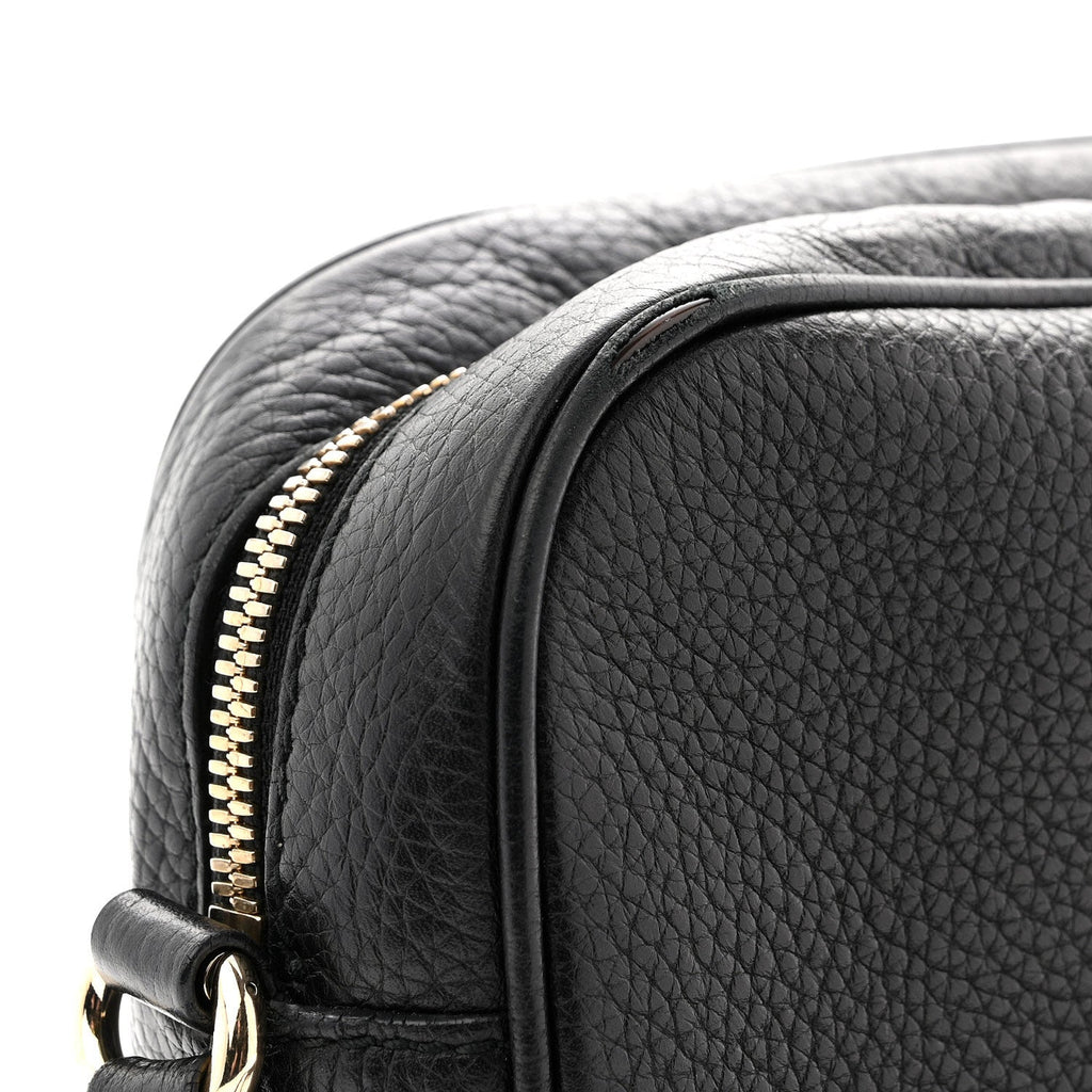 Pebbled Calfskin Small Soho Disco Bag Black product image 13, provided for visual reference and product detail review
