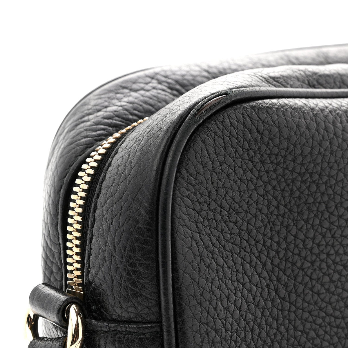 Pebbled Calfskin Small Soho Disco Bag Black product image 13, provided for visual reference and product detail review