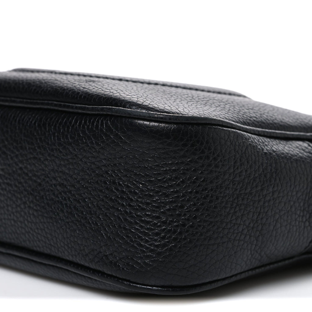 Pebbled Calfskin Small Soho Disco Bag Black product image 9, provided for visual reference and product detail review