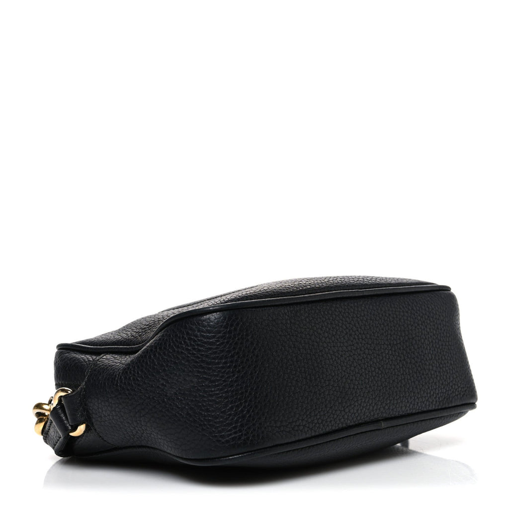 Pebbled Calfskin Small Soho Disco Bag Black product image 4, provided for visual reference and product detail review