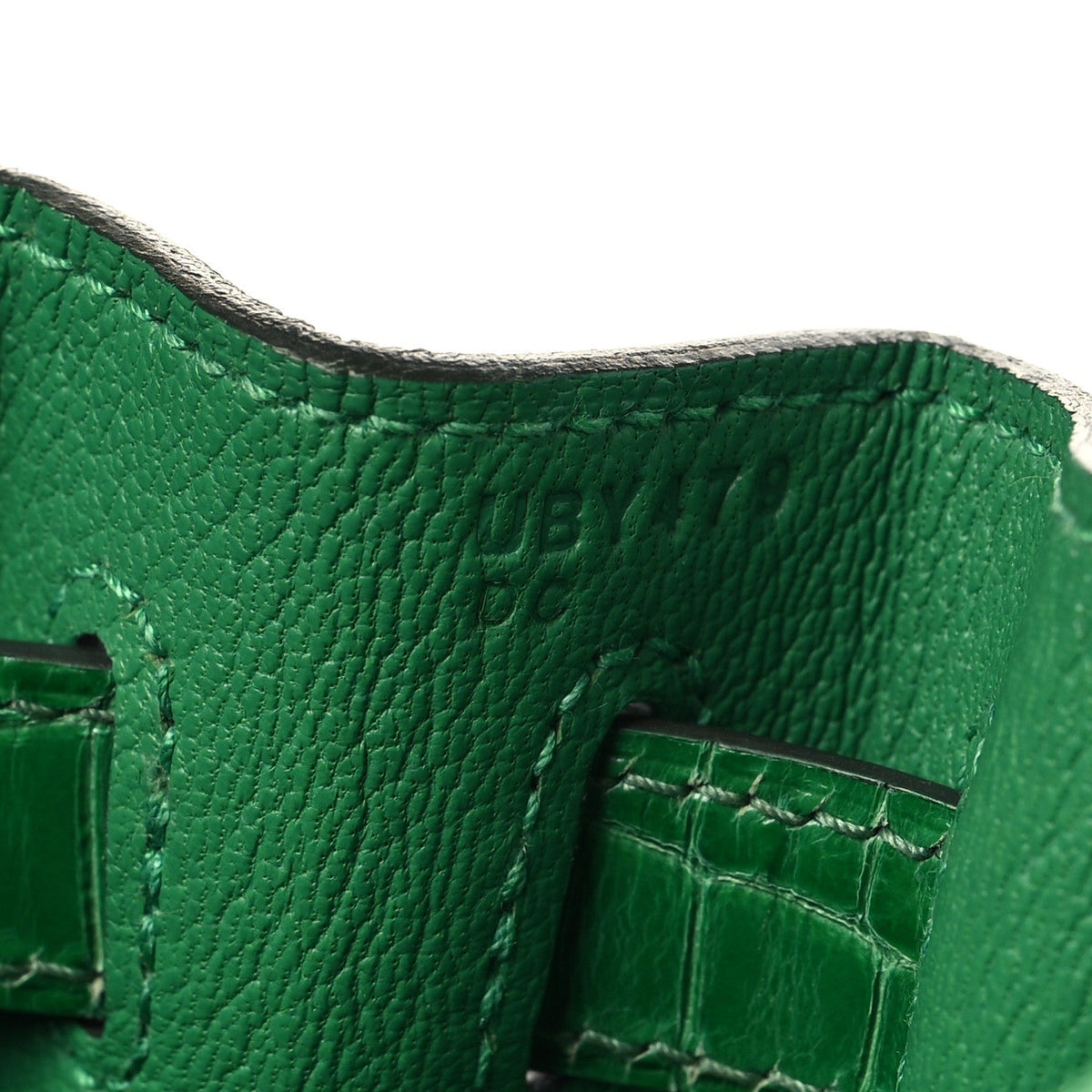 Togo Shiny Niloticus Crocodile Kelly Retourne Touch 28 Bambou product image 7, provided for visual reference and product