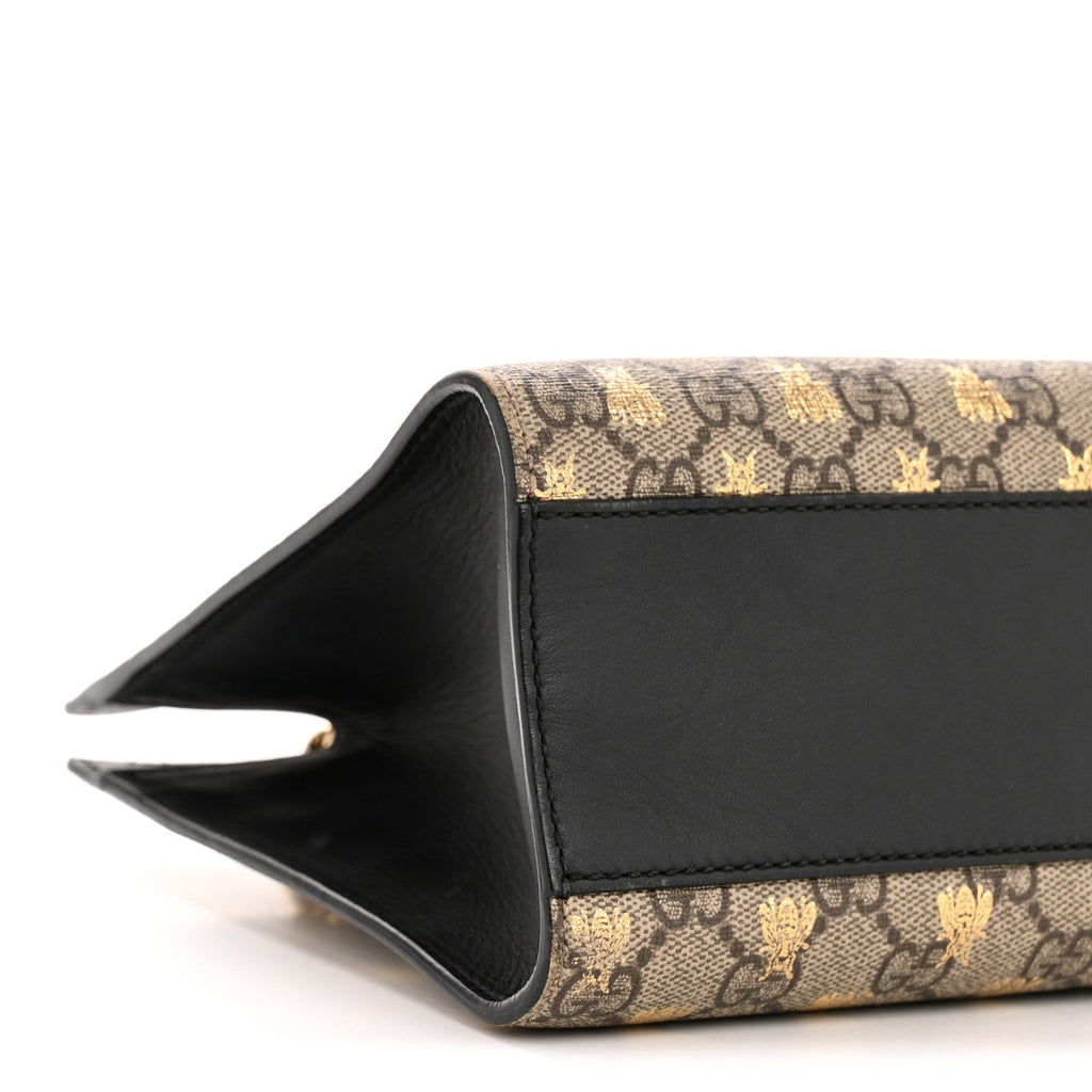 GG Supreme Monogram Bees Small Padlock Tote Beige Oro Black product image 9, provided for visual reference and product