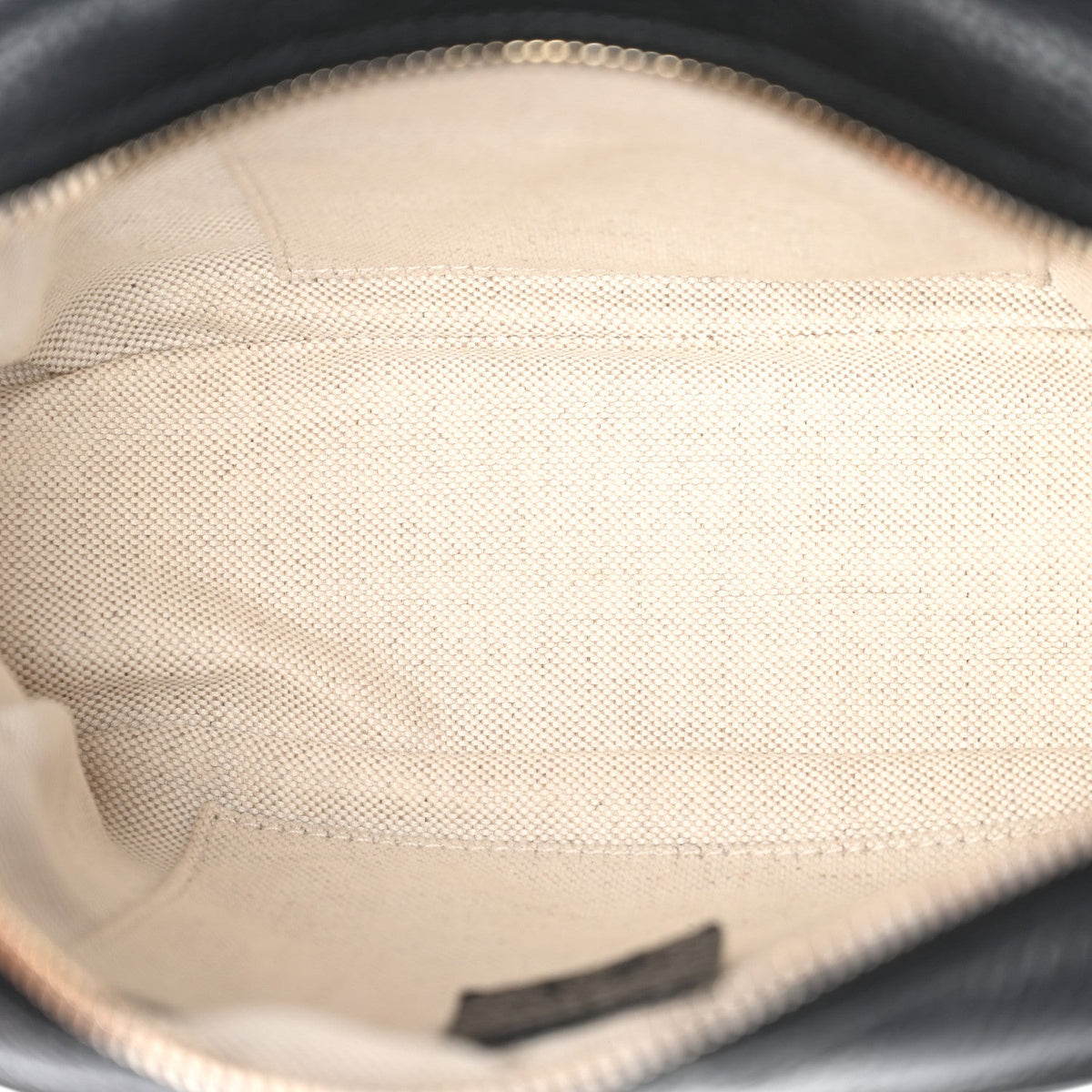 Pebbled Calfskin Small Soho Disco Bag Black product image 5, provided for visual reference and product detail review