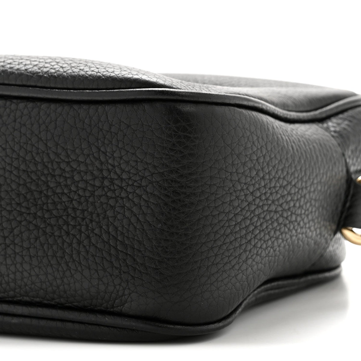 Pebbled Calfskin Small Soho Disco Bag Black product image 10, provided for visual reference and product detail review