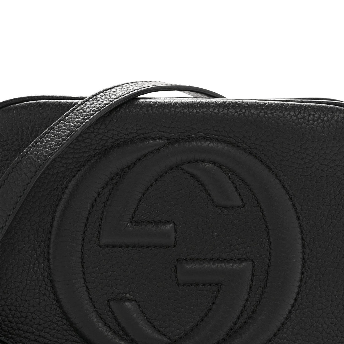 Pebbled Calfskin Small Soho Disco Bag Black product image 8, provided for visual reference and product detail review