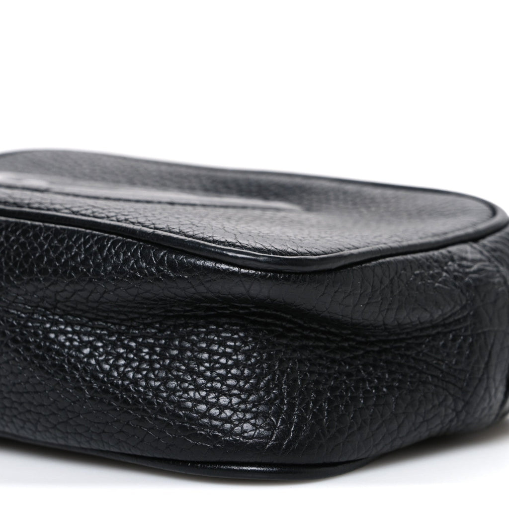Pebbled Calfskin Small Soho Disco Bag Black product image 10, provided for visual reference and product detail review