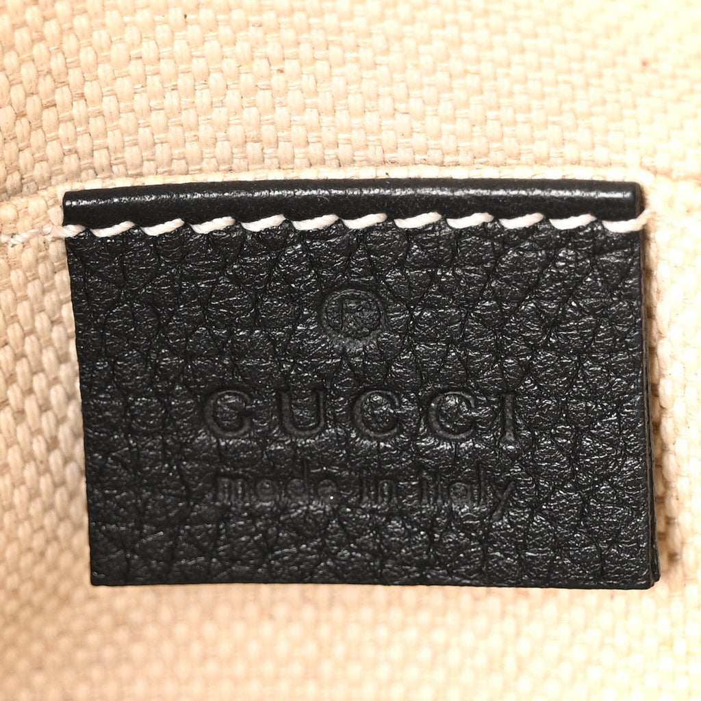 Pebbled Calfskin Small Soho Disco Bag Black product image 6, provided for visual reference and product detail review