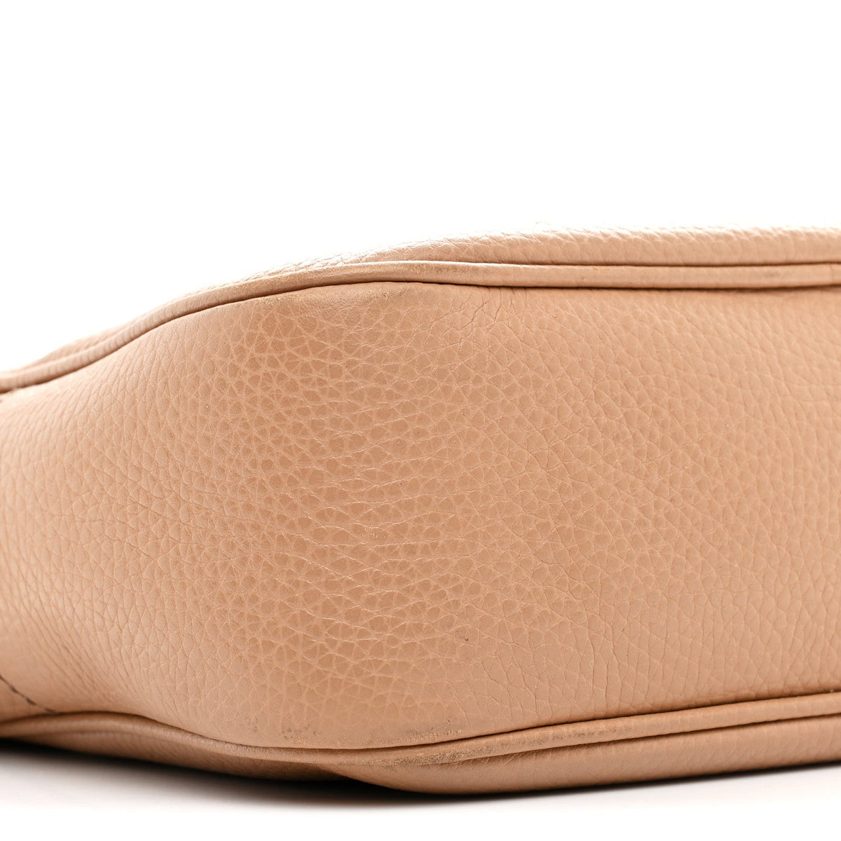 Pebbled Calfskin Small Soho Disco Bag Rose Beige product image 10, provided for visual reference and product detail review