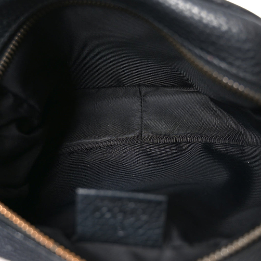 Pebbled Calfskin Small Soho Disco Bag Black product image 5, provided for visual reference and product detail review