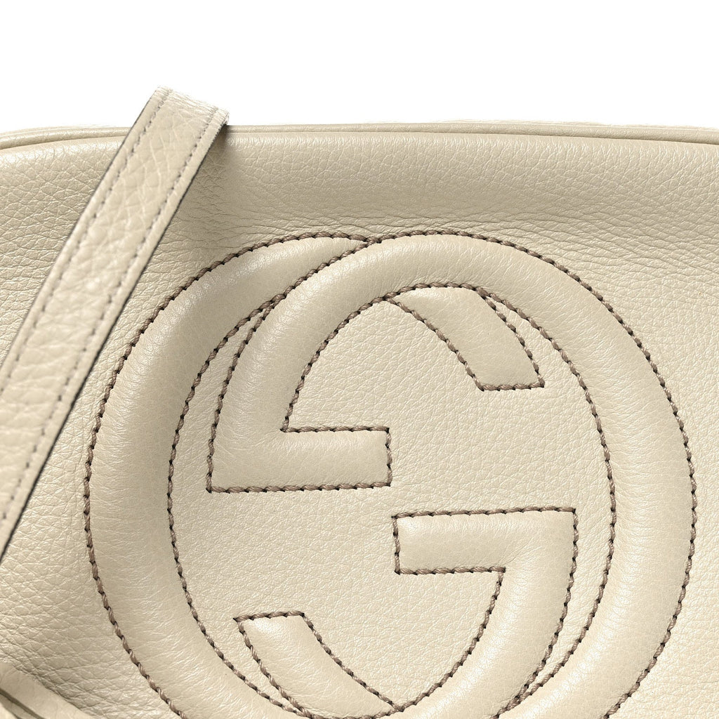 Pebbled Calfskin Small Soho Disco Bag Off White product image 7, provided for visual reference and product detail review