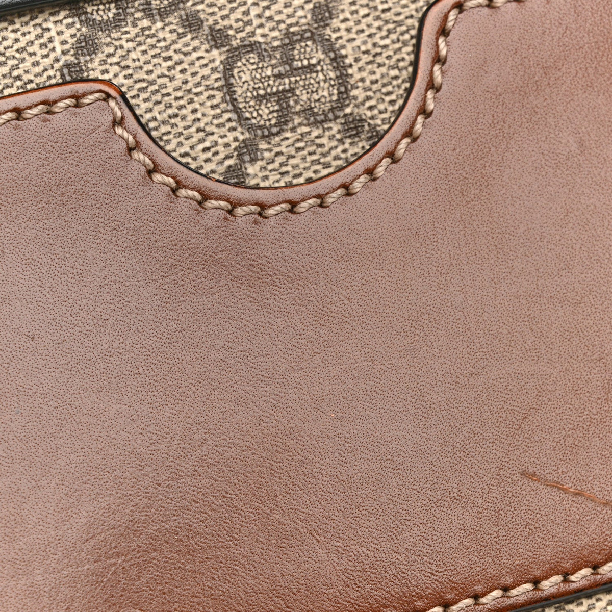 GG Supreme Monogram Calfskin Small Padlock Shoulder Bag Beige Black Cuir product image 12, provided for visual reference and