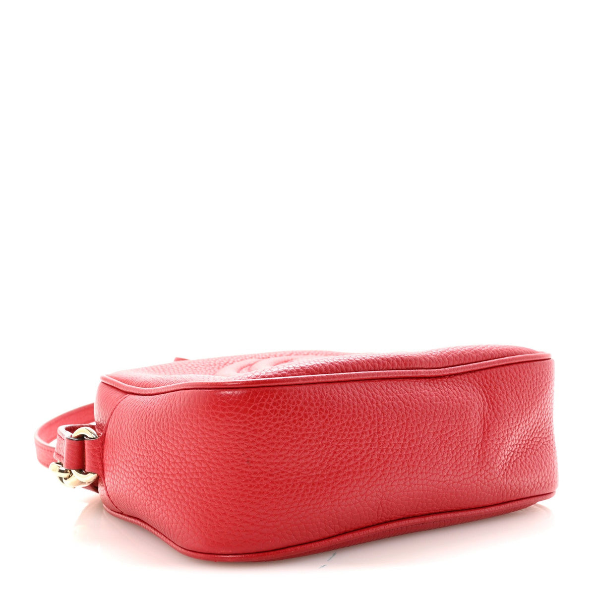 Pebbled Calfskin Small Soho Disco Bag Tabasco Red product image 4, provided for visual reference and product detail review