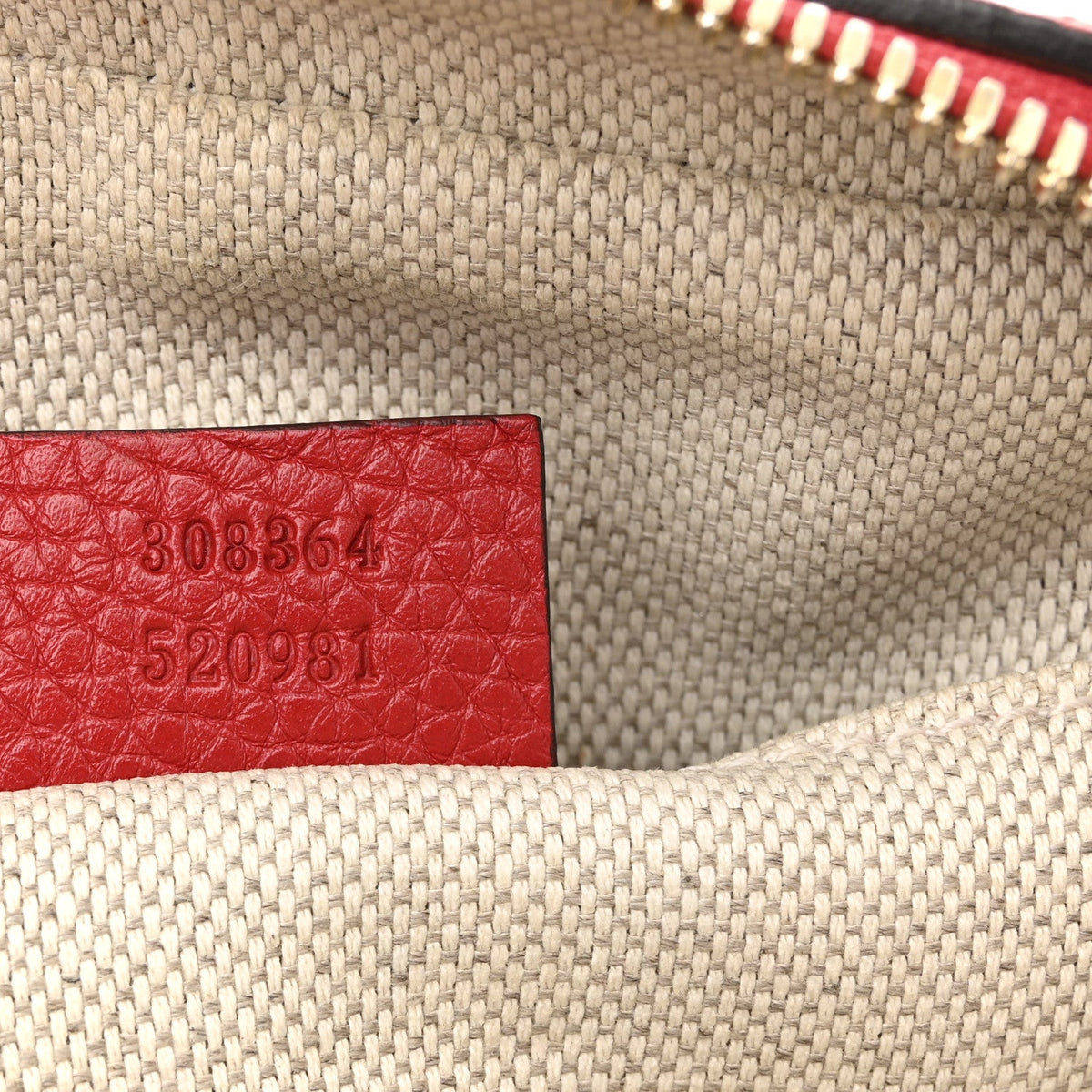 Pebbled Calfskin Small Soho Disco Bag Tabasco Red product image 7, provided for visual reference and product detail review