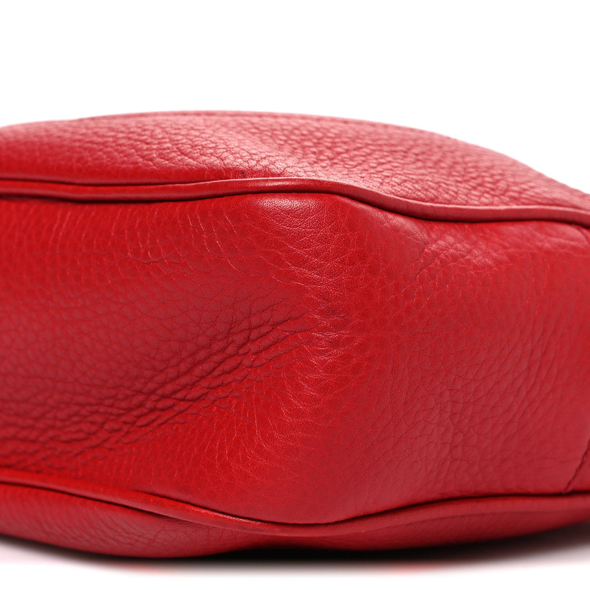 Pebbled Calfskin Small Soho Disco Bag Vibrant Red product image 10, provided for visual reference and product detail review