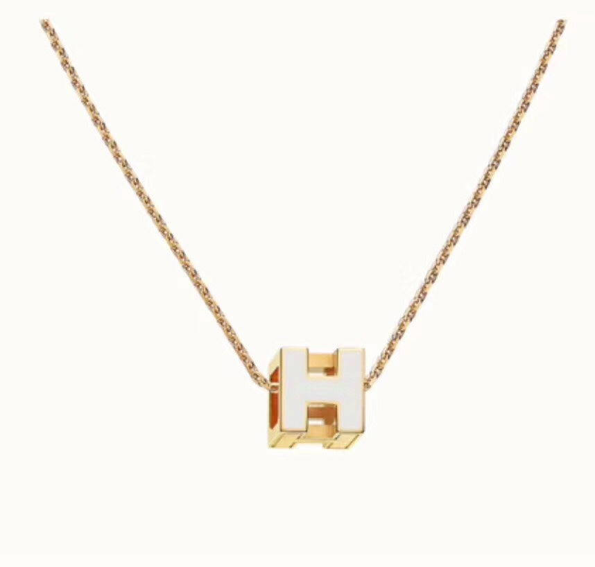 Hermes Cage D'H White 18K Gold Necklace product image 1, provided for visual reference and product detail review
