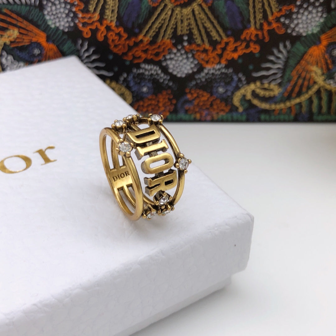 Dior Vintage 18K Gold Ring product image 5, provided for visual reference and product detail review