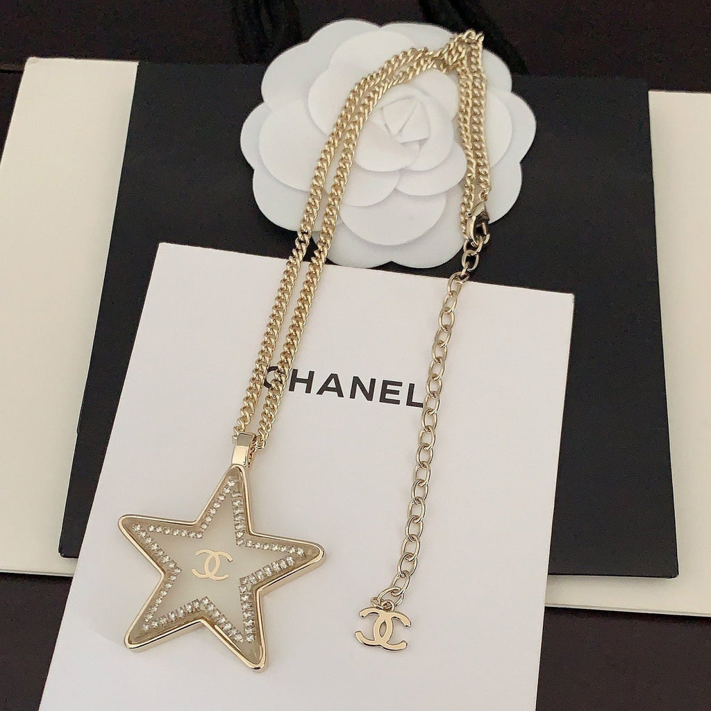 Chanel Star Chain 18K Gold Necklace product image 1, provided for visual reference and product detail review