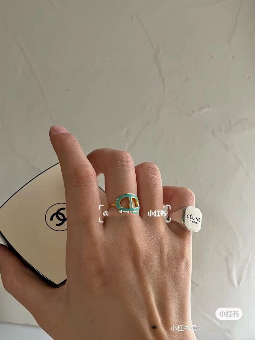Celine Vintage 18K Gold Ring product image 2, provided for visual reference and product detail review