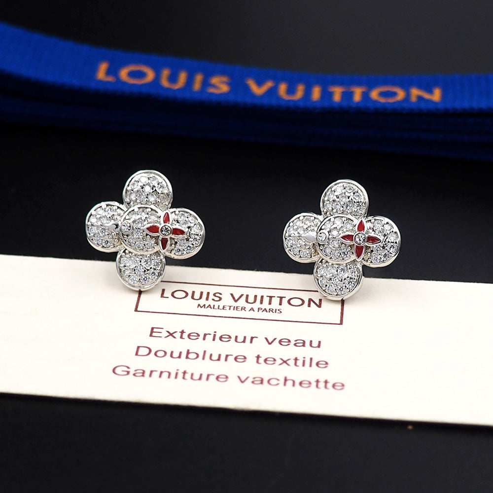 Louis Vuitton Vivienne Diamond 18K Gold Earrings product image 9, provided for visual reference and product detail review