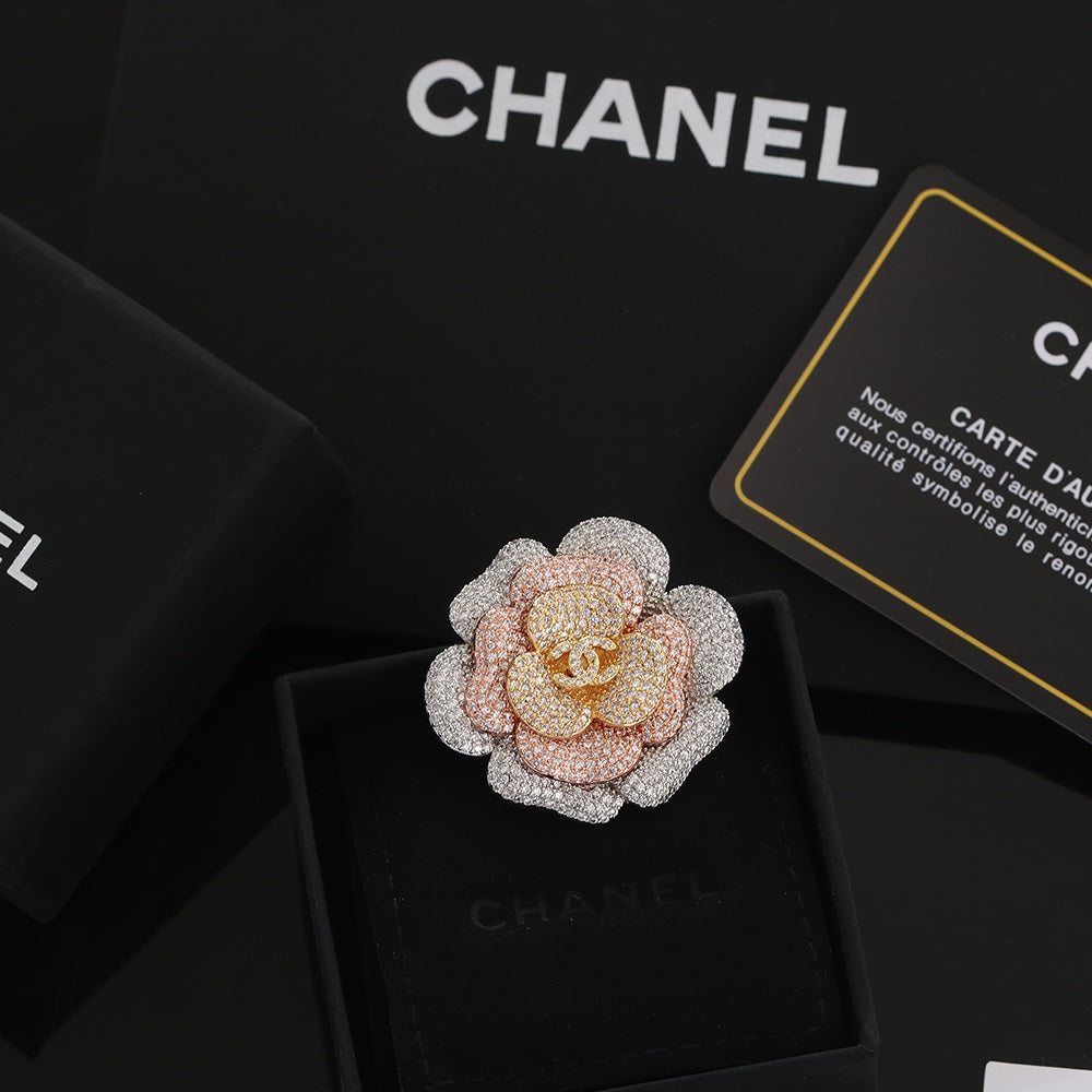 Chanel Camellia Pink Diamonds 18K Gold Brooch product image 2, provided for visual reference and product detail review