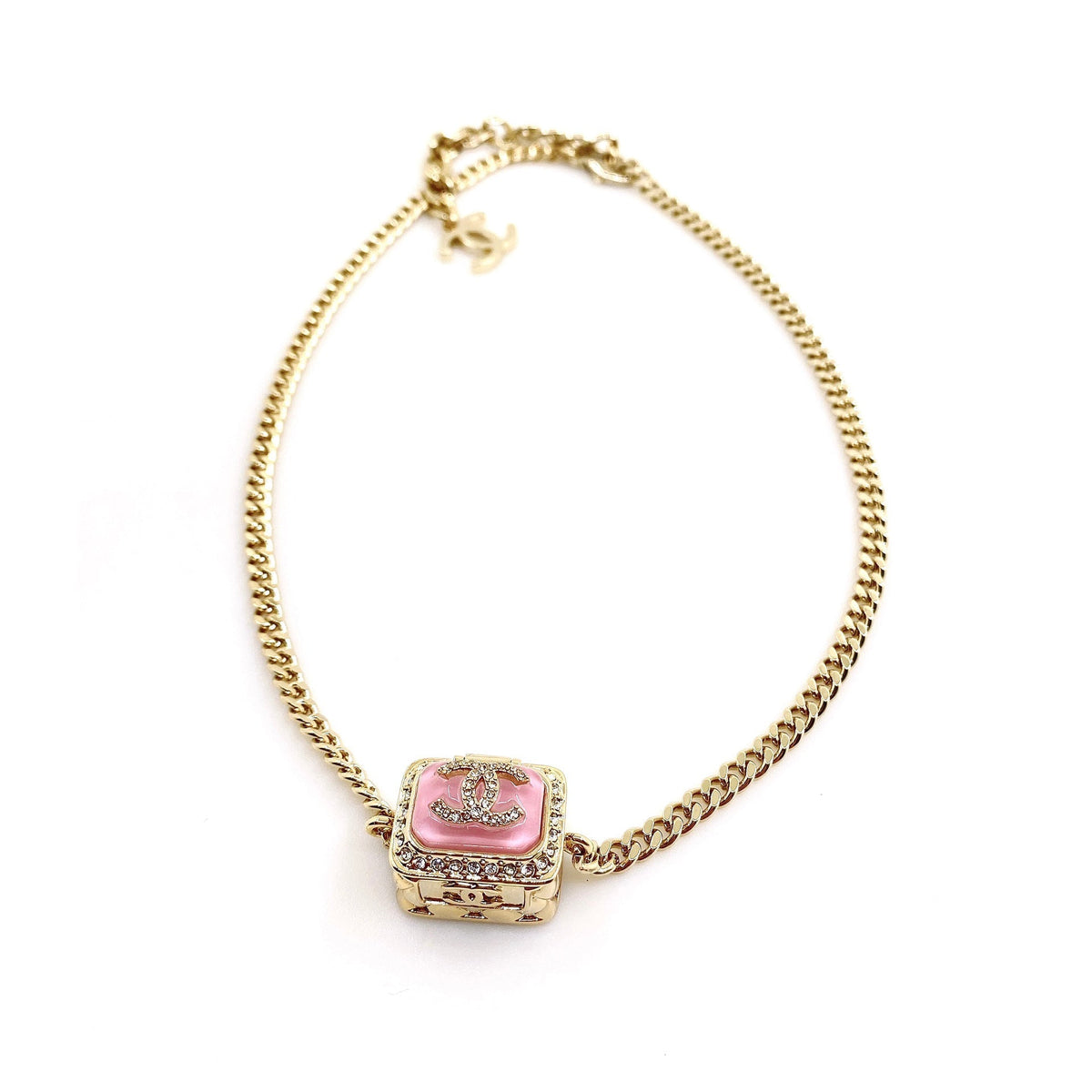 Chanel Pink Resin Chain 18K Gold Necklace product image 1, provided for visual reference and product detail review