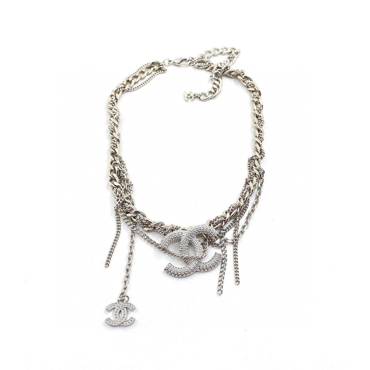 Chanel Chain Diamond 18K Gold Necklace product image 1, provided for visual reference and product detail review