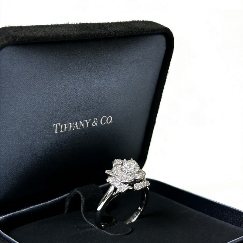 Tiffany Flower Diamond 18K Gold Ring product image 2, provided for visual reference and product detail review