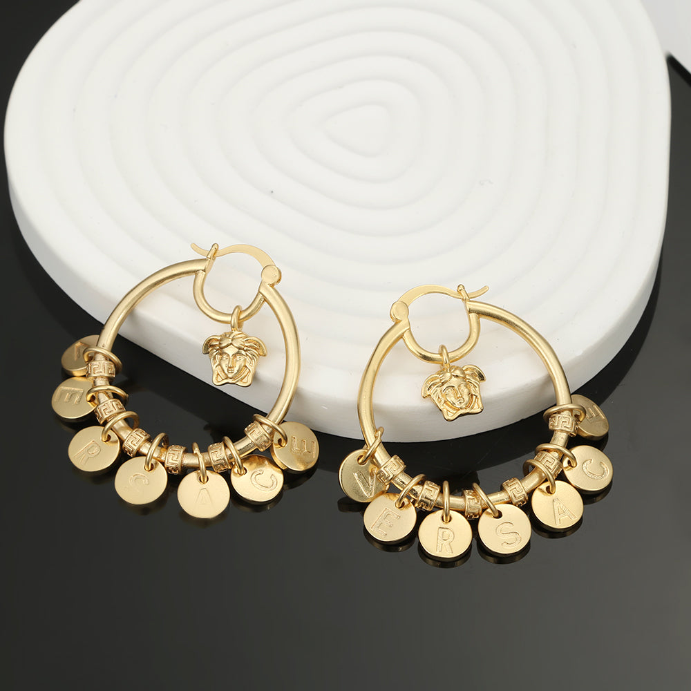 Vers Circle 18K Gold Earrings product image 2, provided for visual reference and product detail review