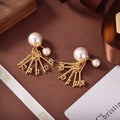Dior Tassel Pearls 18K Gold Earrings product image 1, provided for visual reference and product detail review
