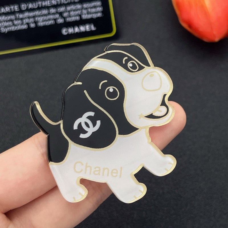 Chanel Dog 18K Gold Brooch product image 2, provided for visual reference and product detail review
