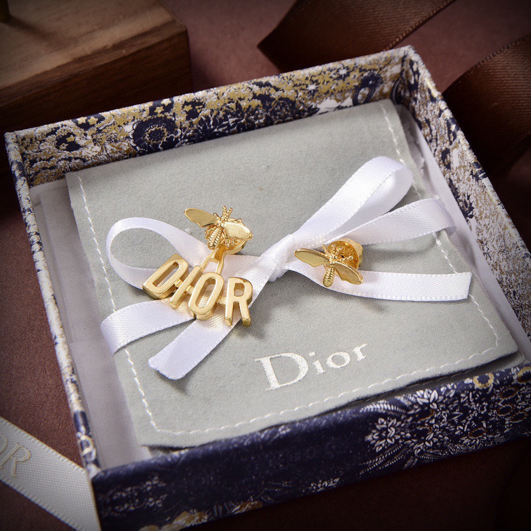 Dior Revolution 18K Gold Earrings product image 5, provided for visual reference and product detail review
