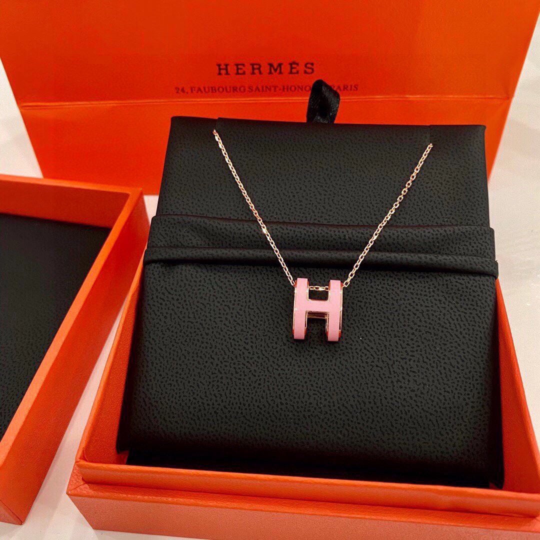 Hermes Mini Pop Pink 18K Gold Necklace product image 4, provided for visual reference and product detail review