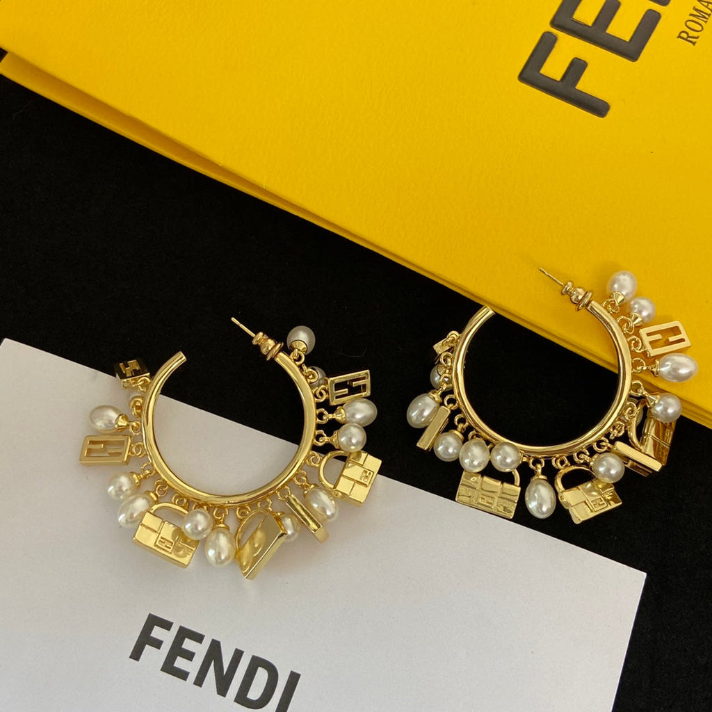 Fendi Pearls 18K Gold Earrings product image 1, provided for visual reference and product detail review