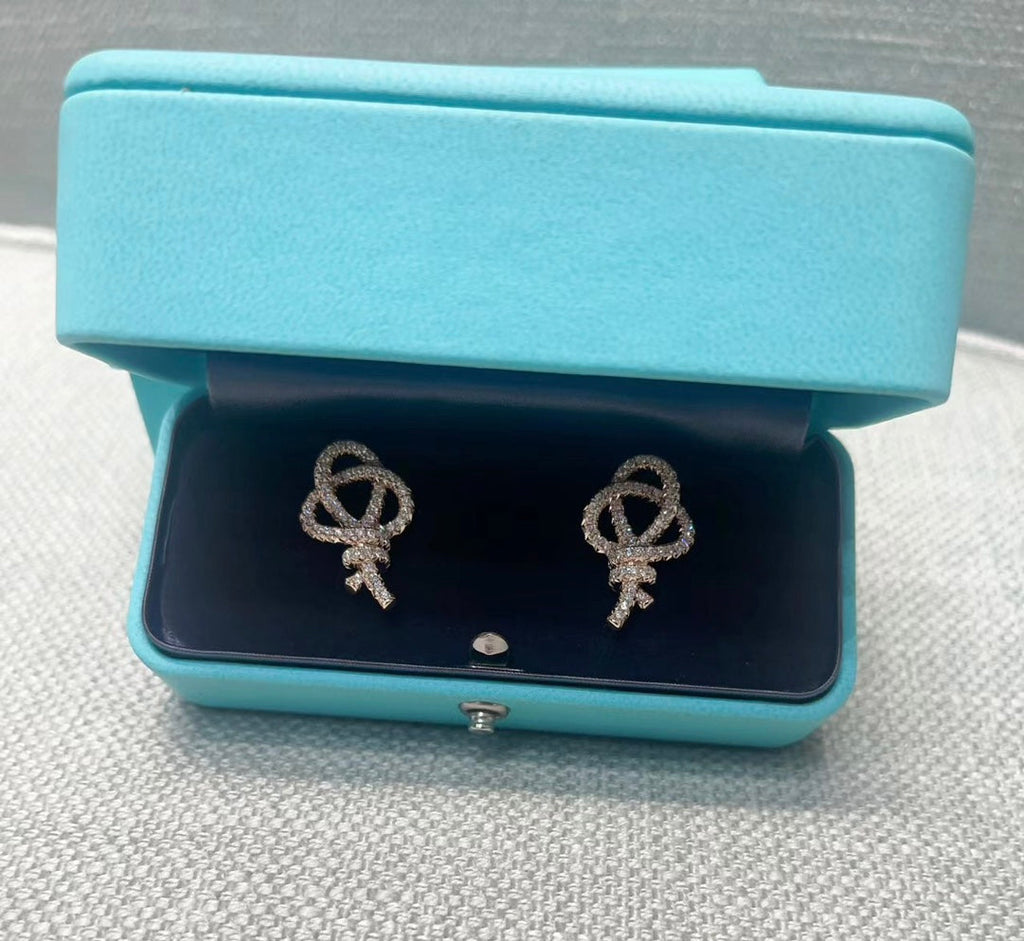 Tiffany Keys Woven Diamond 18K Gold Earrings product image 4, provided for visual reference and product detail review
