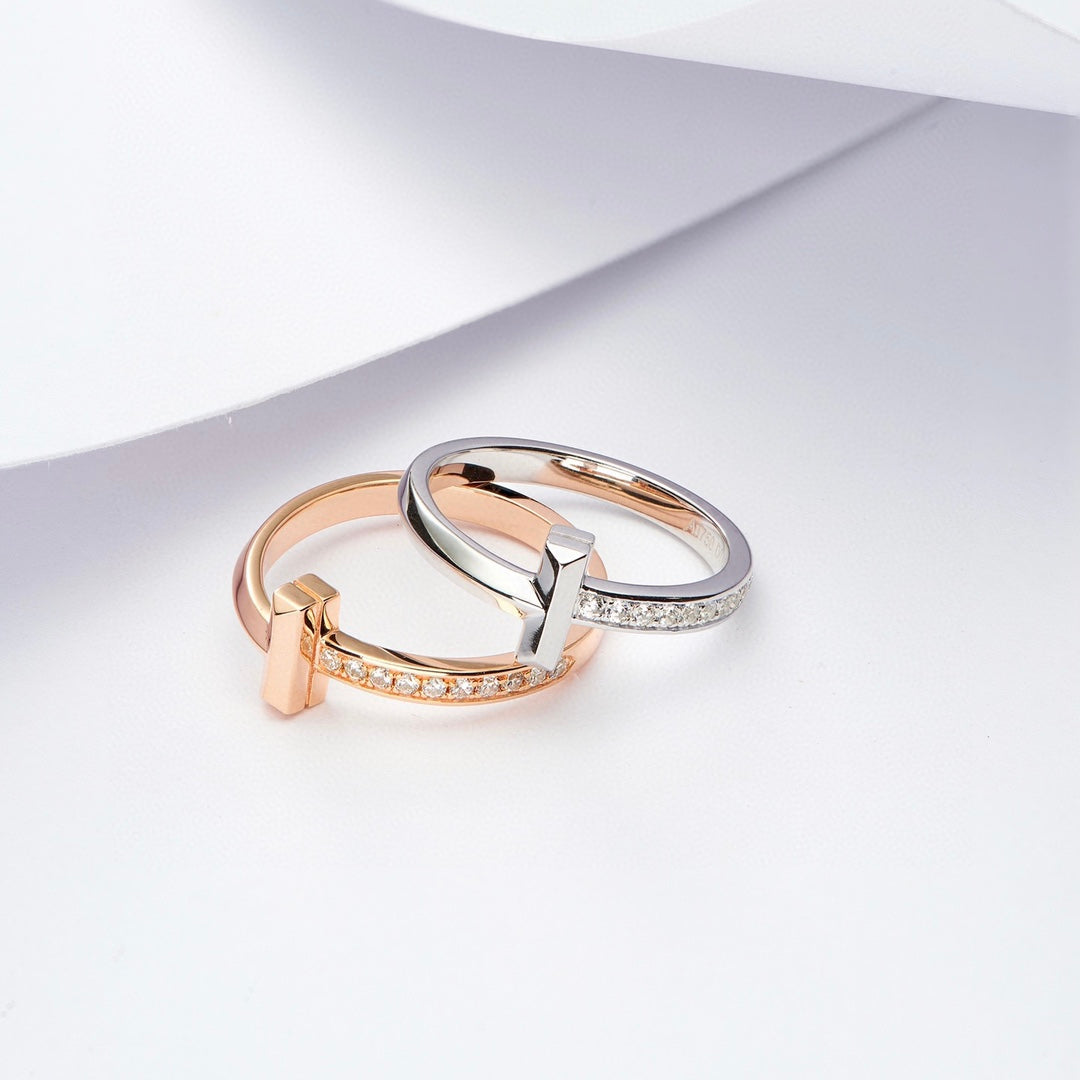 Tiffany T1 Diamond 18K Gold Ring product image 2, provided for visual reference and product detail review