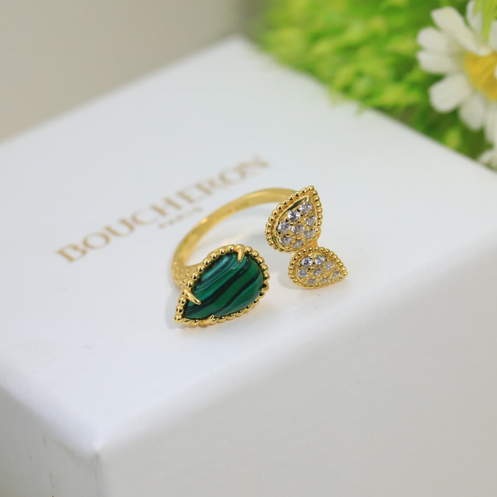 Serpent Boh ̈ ̈me Diamonds 18K Gold Ring product image 3, provided for visual reference and product detail review
