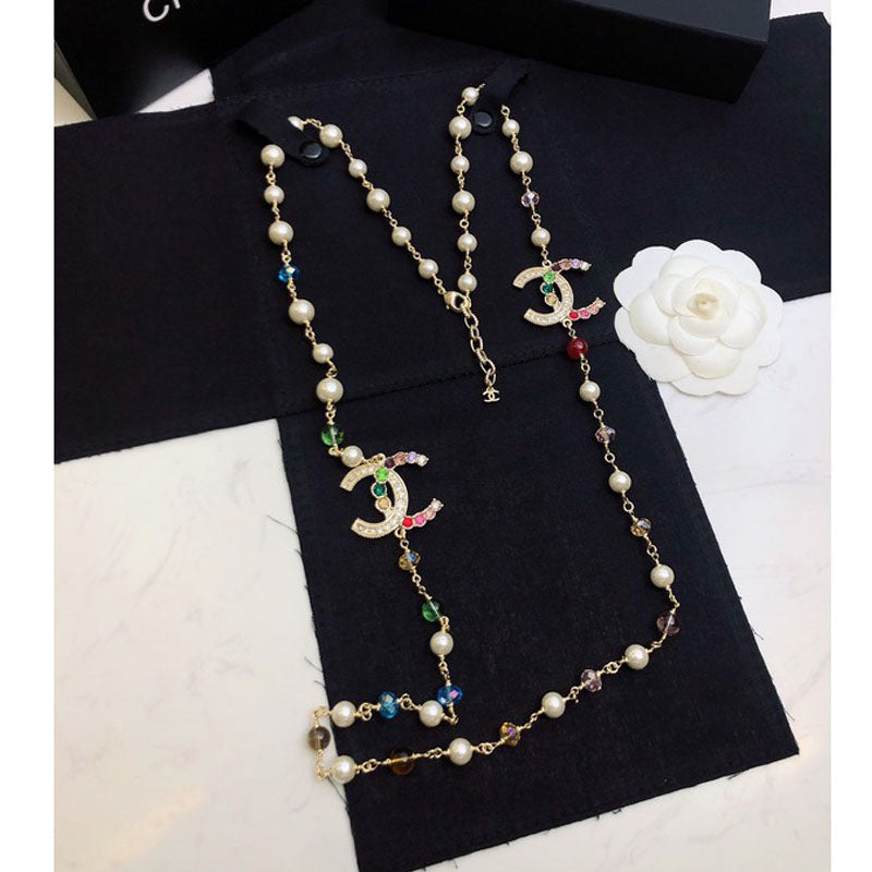 Chanel Color Long Pearl 18K Gold Necklace product image 1, provided for visual reference and product detail review