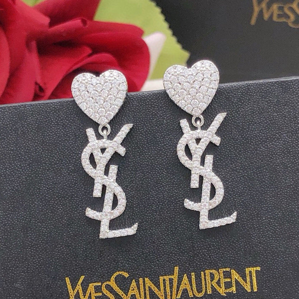 YSL Heart Diamonds 18K Gold Earrings product image 1, provided for visual reference and product detail review